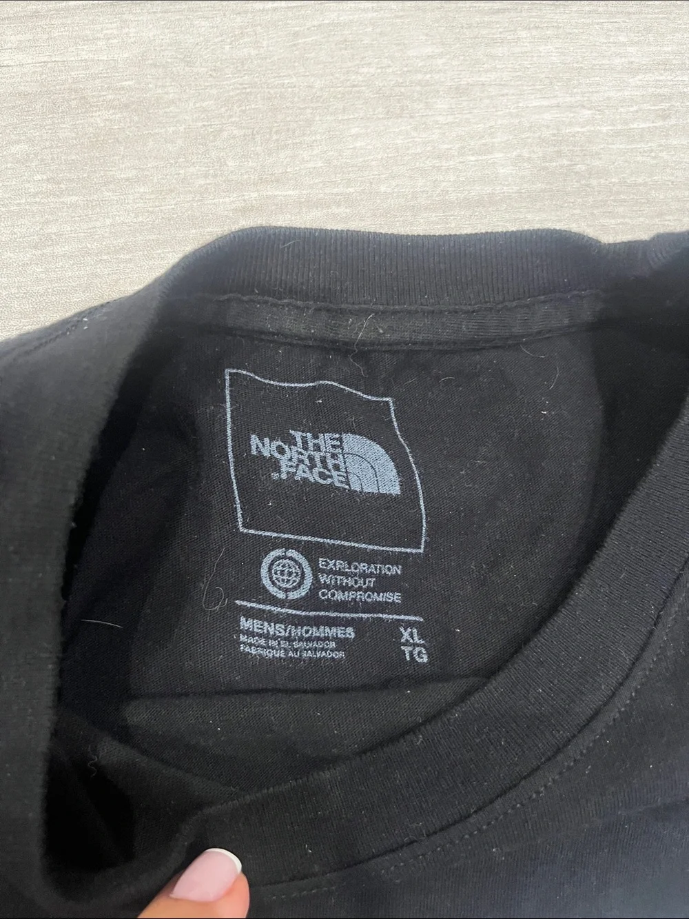 ✨Men’s Northface Top✨